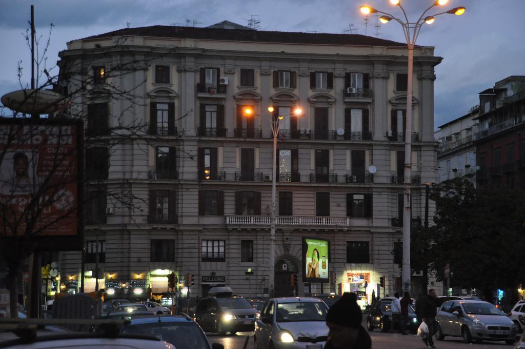Bed & Breakfast Napoli Centrale Exterior photo
